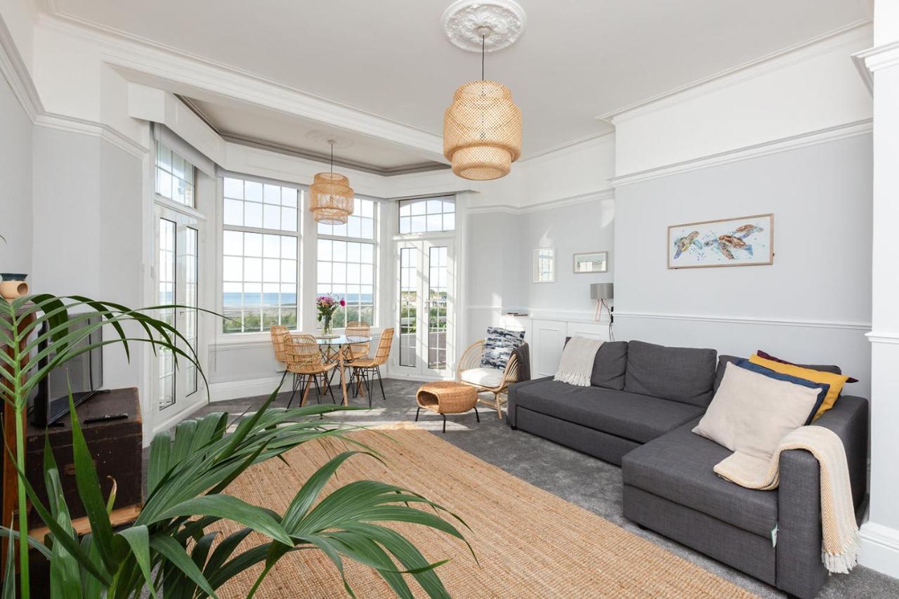 Apartamento A View Of The Bay- Panoramic Sea Views- Sleeps 4 Westgate-on-Sea Exterior foto